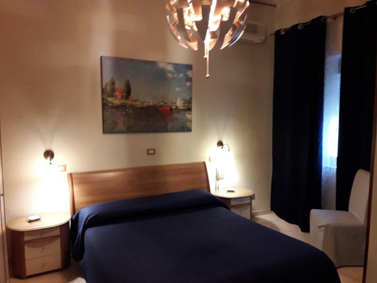 Hotel Nuovo Diana Naples Extérieur photo